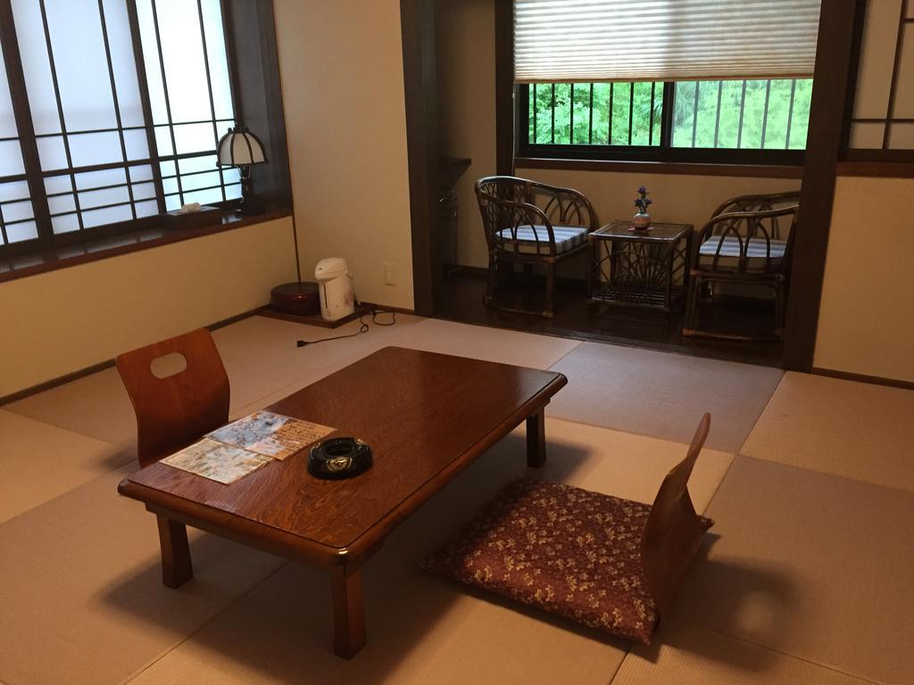 Seifusou Hotel Yufu Buitenkant foto